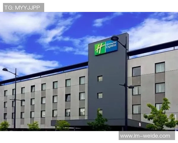 巴黎大巴在毕尔巴鄂遭袭球员们紧急前往机场避险